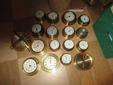 16 Schiffsuhren und Barometer